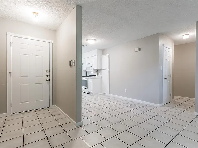 2311 Burleson Rd #B — Photo 5