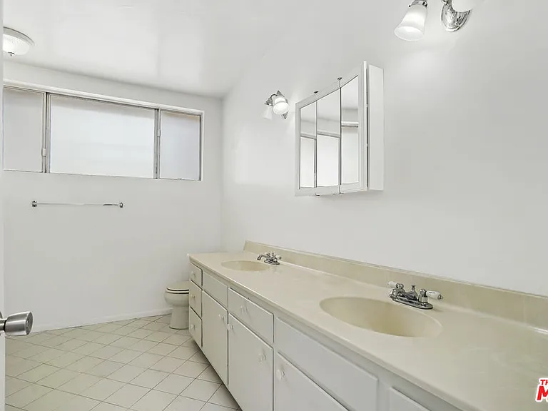 1449 Butler Ave #1B — Photo 18