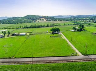 3071 Meridian Rd, Eagle Pt, OR 97524