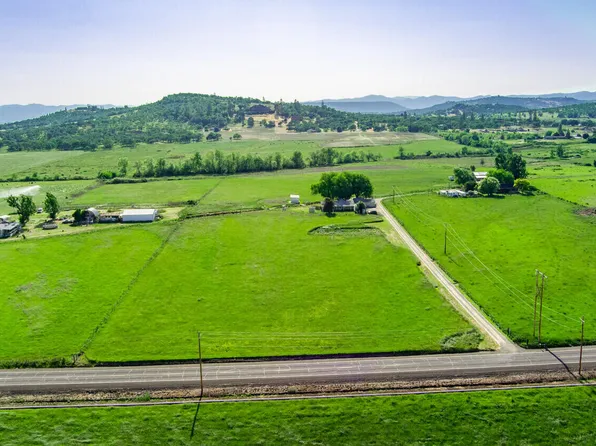 3071 Meridian Rd, Eagle Pt, OR 97524