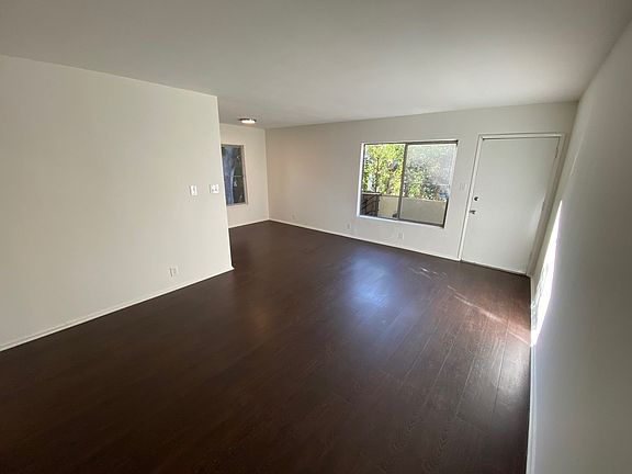 5th image of 612 Westbourne Dr APT 5