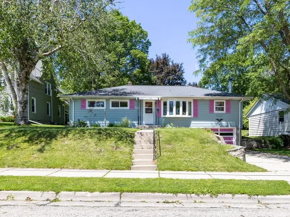 533 Cedar STREET, Hartford, WI 53027
