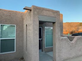 13204 Mountain Pl NE, Albuquerque, NM