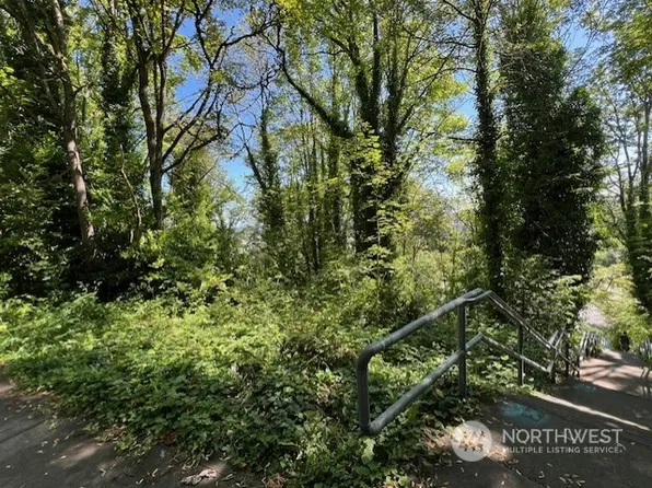 3040 S Ferdinand Street, Seattle, WA 98108