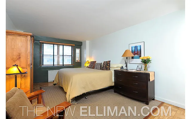 Sold by Douglas Elliman | media 15