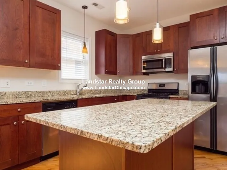 7228 N Bell Ave #3N — Photo 2