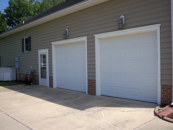 4th image of 23435 Lakeview Ct