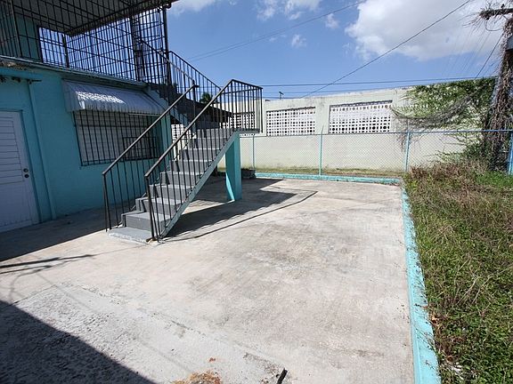 5th image of 1600 Urb Jardines De Caparra Calle 4 S