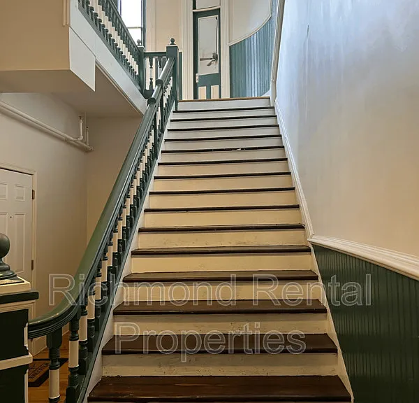 11 E Broad St #5 — Photo 6