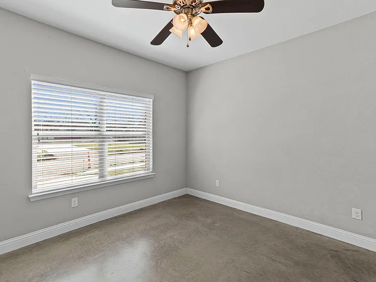 2800 Gordon Ave — Photo 24
