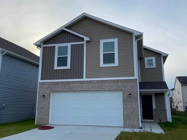 1422 Wigwam Ln, Martinsville, IN 46151