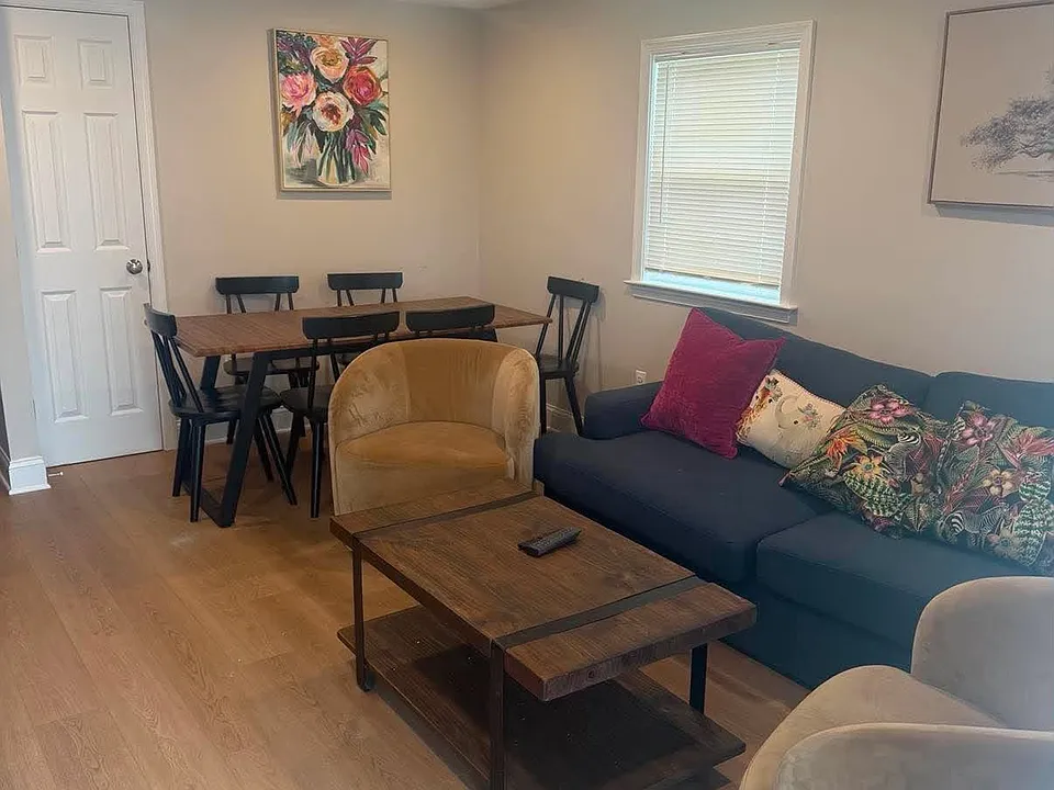 120 W 4th Ave #2