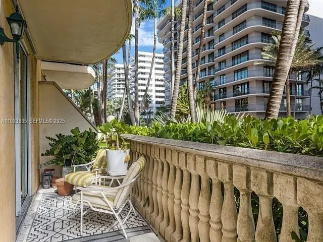 8888 Collins Ave #115 — Photo 12