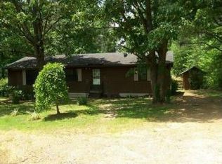 1075 Glendale Rd, Adamsville, TN 38310