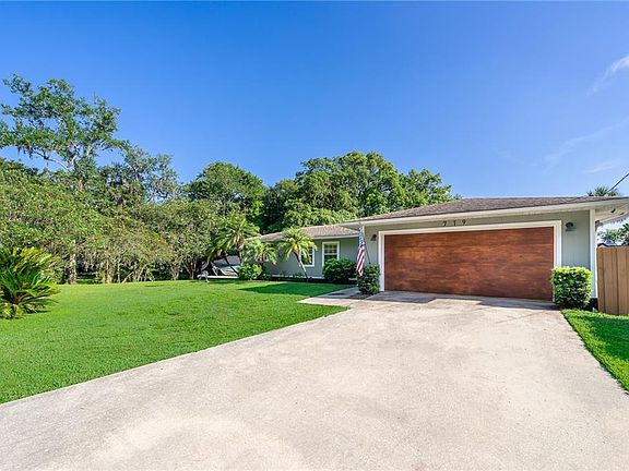 2nd image of 719 Tropic Hill Dr