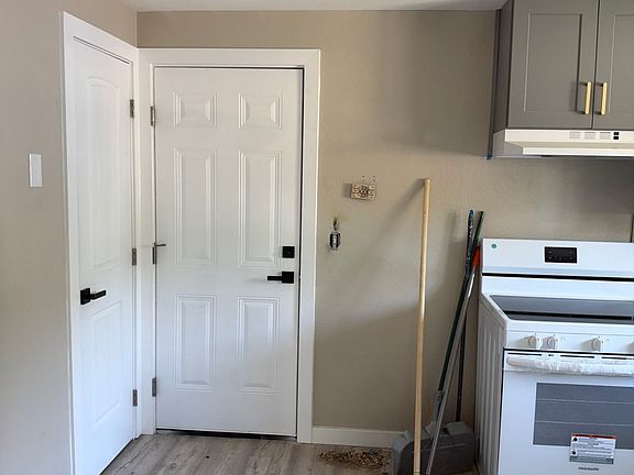 5th image of 3307 Arrowhead St