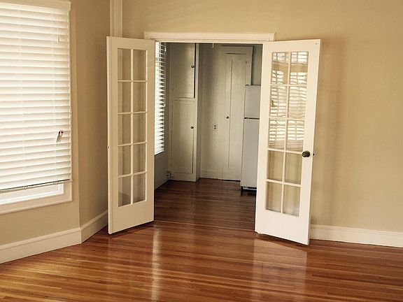 2nd image of 1631 Chestnut St APT 5