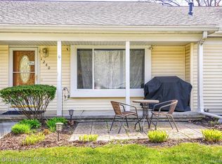 1240 Leisure Dr, Flint, MI 48507