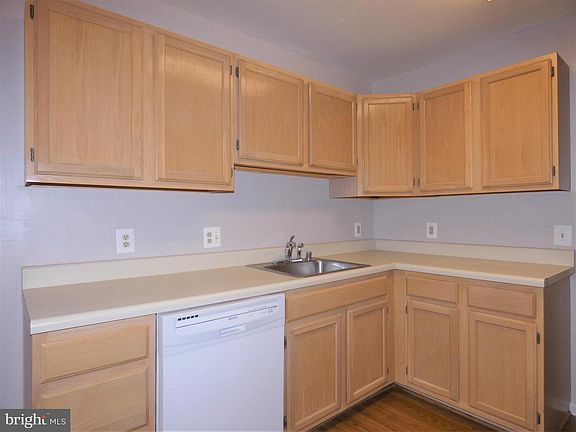 4th image of 518 Nanticoke Ct