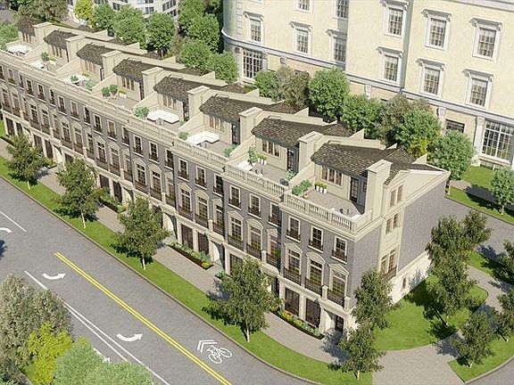 Central Living at Carson