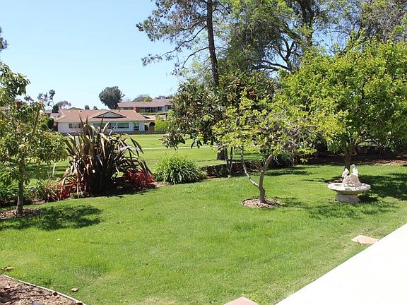 3rd image of 1034 La Reina Dr