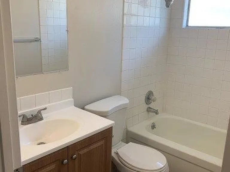 5552 Keoncrest Cir #4 — Photo 10