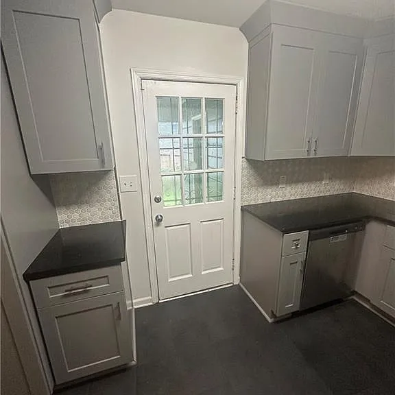 349 Laquita Dr SE — Photo 6
