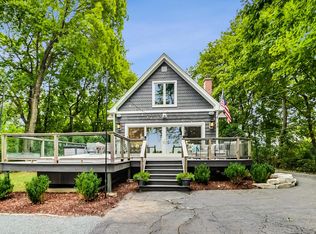 438 N Old Rand Rd, Lake Zurich, IL 60047