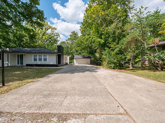 5th image of 2340 E Loretta Dr
