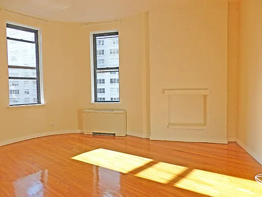 Rented by Immac Realty | media 36