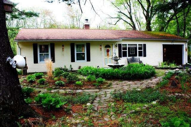 1st image of 112 Pine St