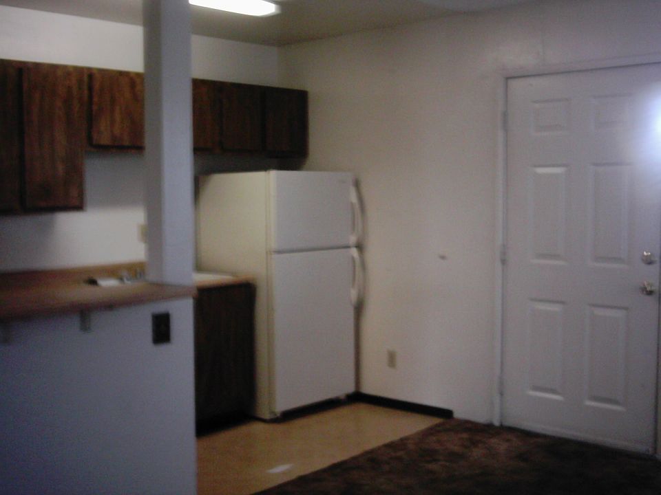 2nd image of 438 E Taylor St APT 3