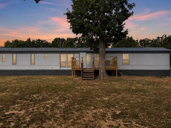 192 County Road 3664, Queen City, TX 75572
