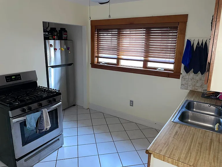 11 Doble Ave #1 — Photo 8