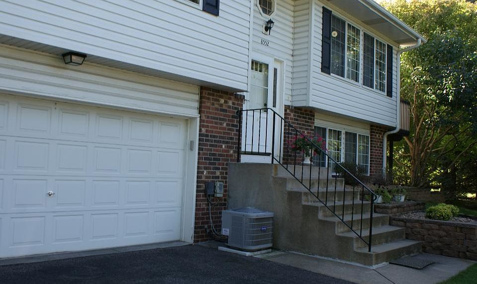 1st image of 8552 Xebec St NE