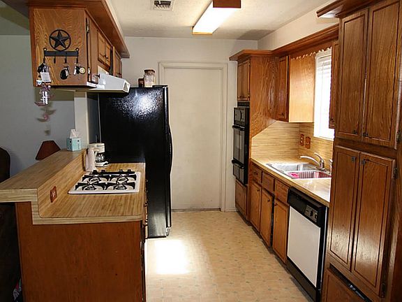 2nd image of 4231 San Augustine Ave