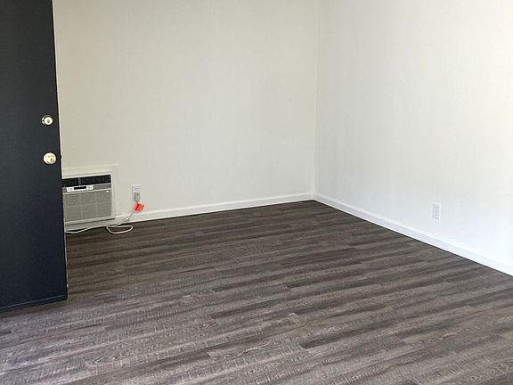 5th image of 305 E California Blvd APT 19