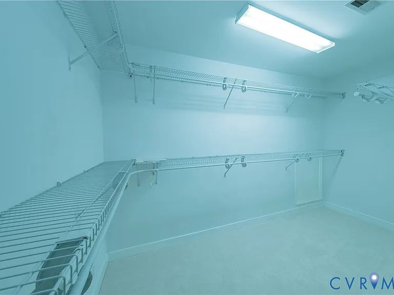 9721 Pemberton Crossing Dr — Photo 28