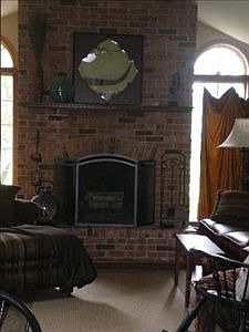 5th image of 1035 Greta Ave