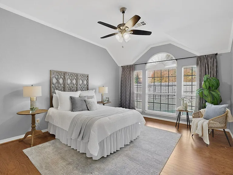 100 Shumard Ct — Photo 17