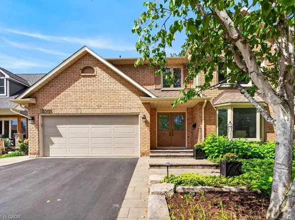 3205 Tania Cres, Burlington, ON L7M 3M7