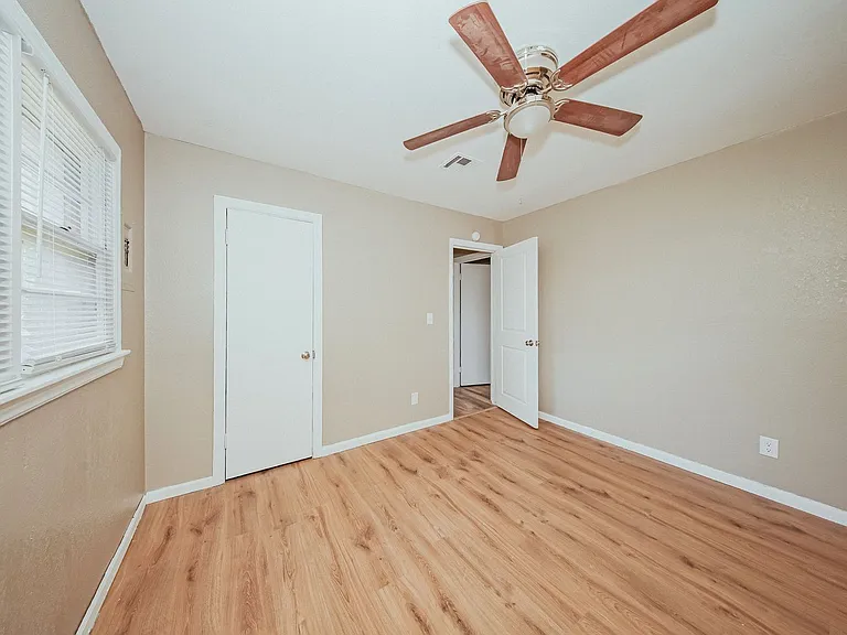 2610 NW Lindy Ave — Photo 20