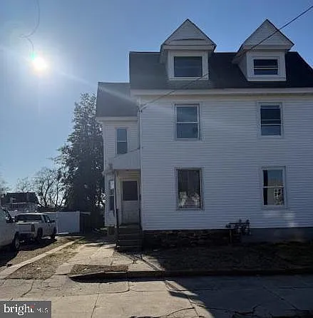 712 3rd St N photo 1