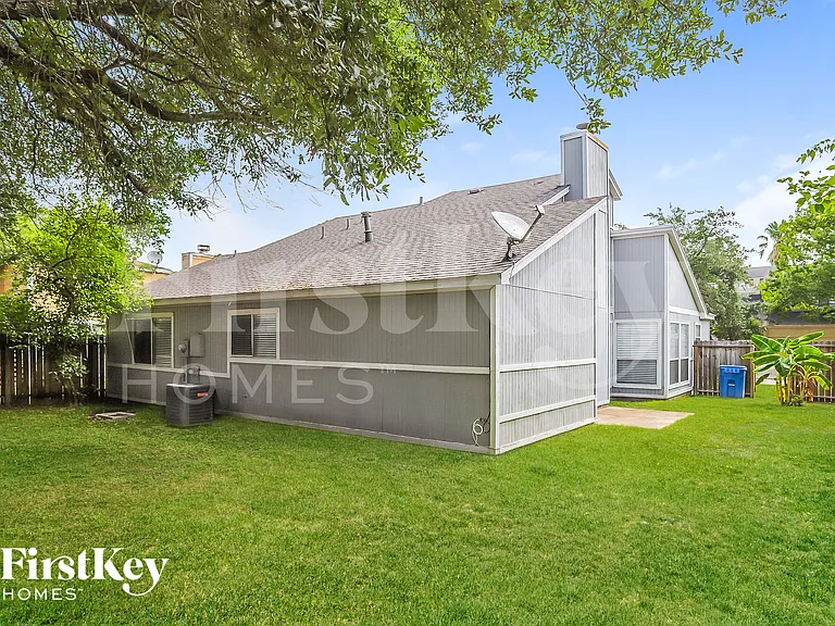 7610 San Benito Dr — Photo 15