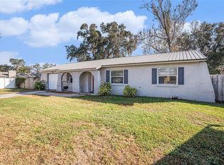 909 Silver Ridge Way, Valrico, FL 33594