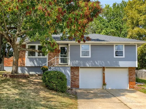 2317 SE 7th St, Blue Springs, MO 64014