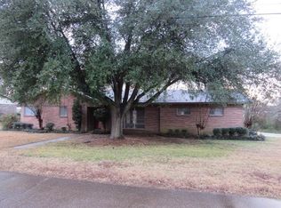 917 Mockingbird Ln, Atlanta, TX 75551