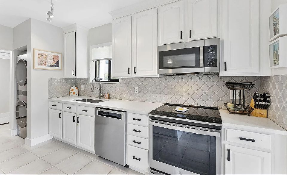 1st image of 6314 Longboat Ln W #102