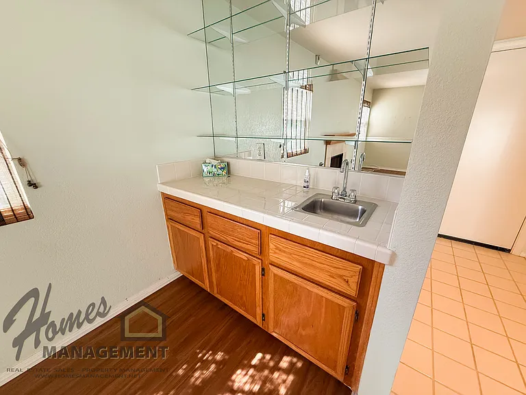 593 Silver Shadow Dr — Photo 10