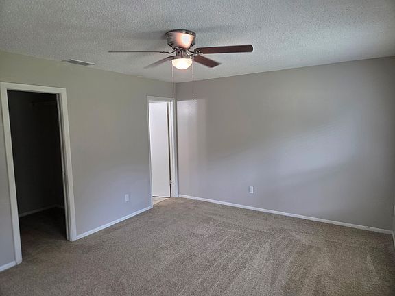 5th image of 2434 N John Young Pkwy APT 6